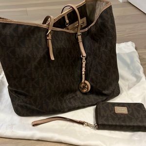 GUC Michael Kors tote bag and wallet